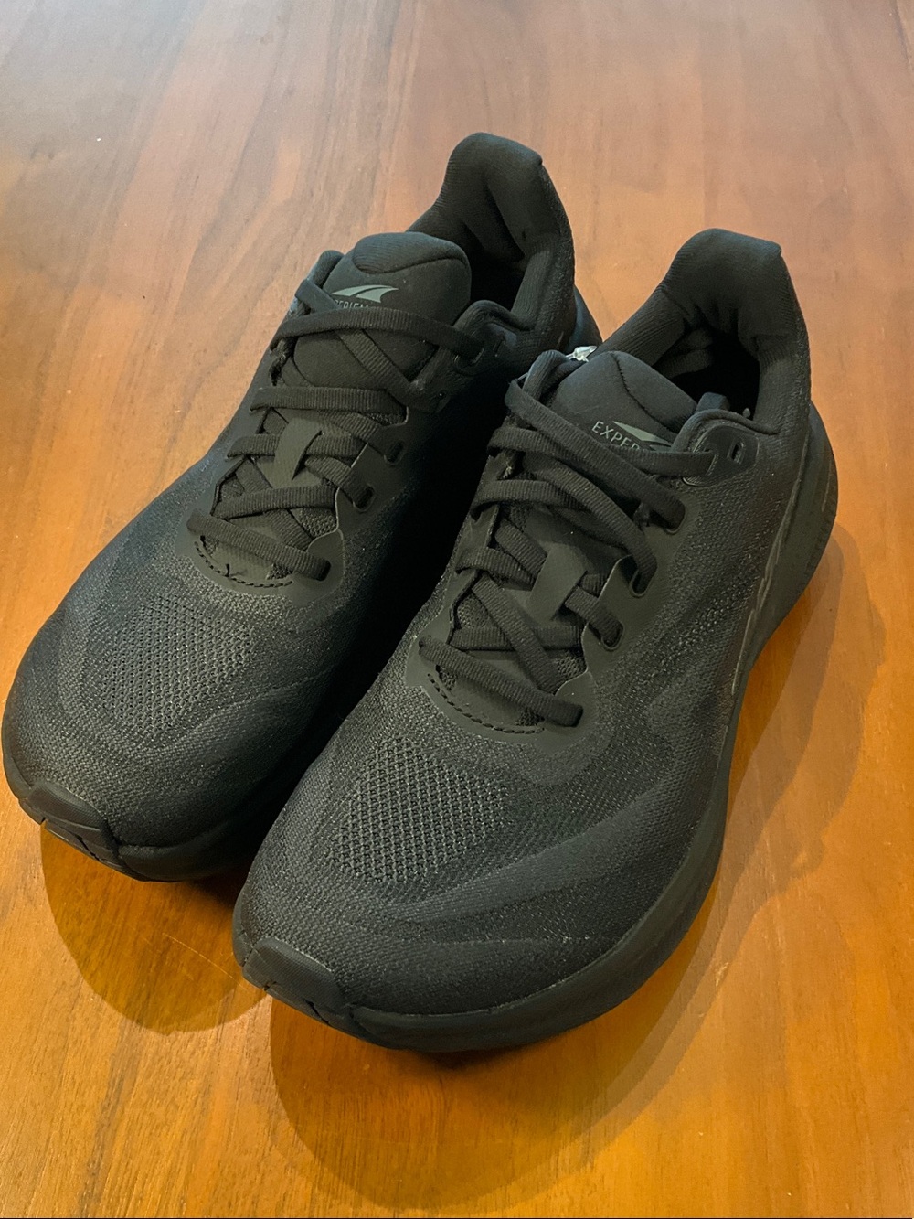Flow 3 Altra Women's Black Athletic Running Sneakers sample